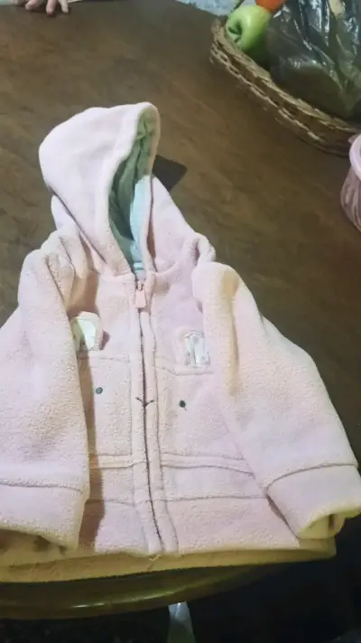 Chaqueta polar rosada para niña con capucha - miniatura 1