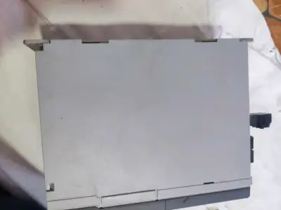 Caja de conexiones metálica para uso industrial - miniatura 1