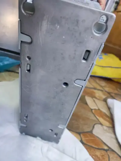 Caja de conexiones metálica para uso industrial - miniatura 2