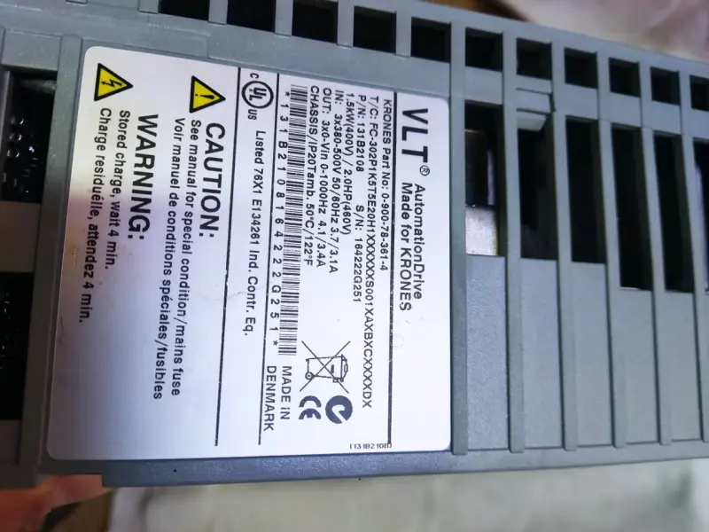 Caja de conexiones metálica para uso industrial - 4