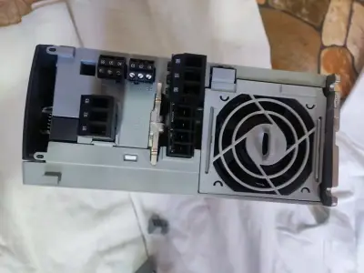 Caja de conexiones metálica para uso industrial - miniatura 6