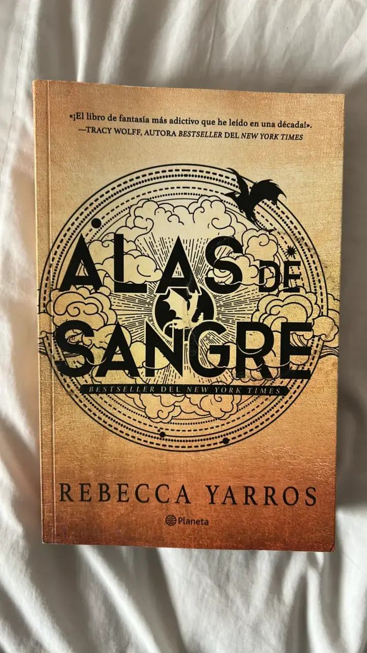 Libro 'Alas de Sangre' de Rebecca Yarros - 1