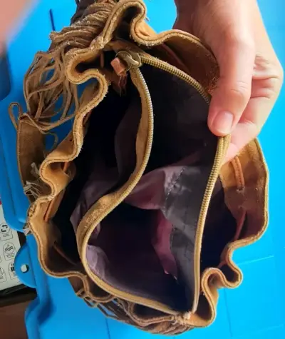 Bolso de gamuza con flecos - miniatura 4