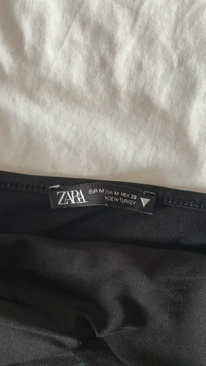 Top negro de tirantes Zara talla M - 2