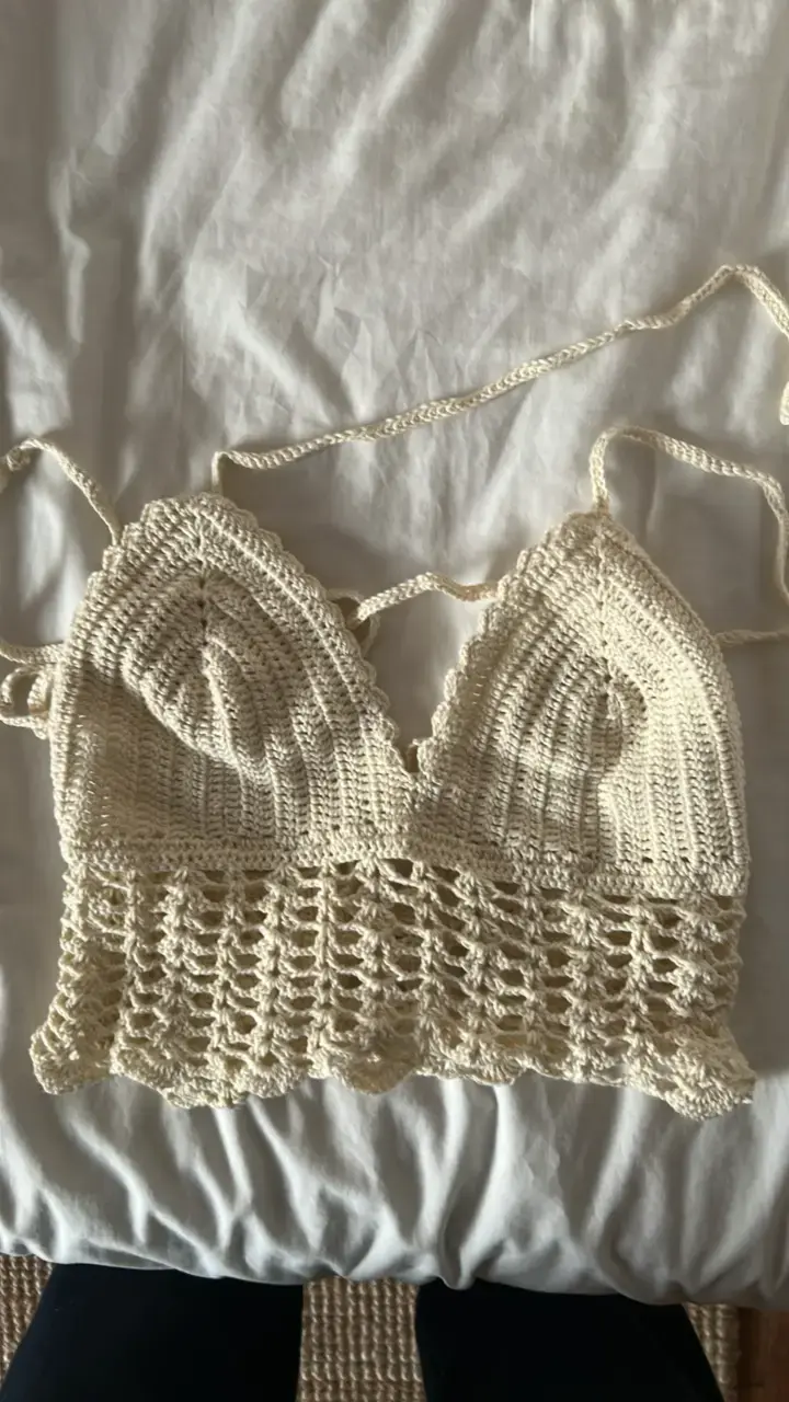 Top de crochet blanco estilo bohemio - 1