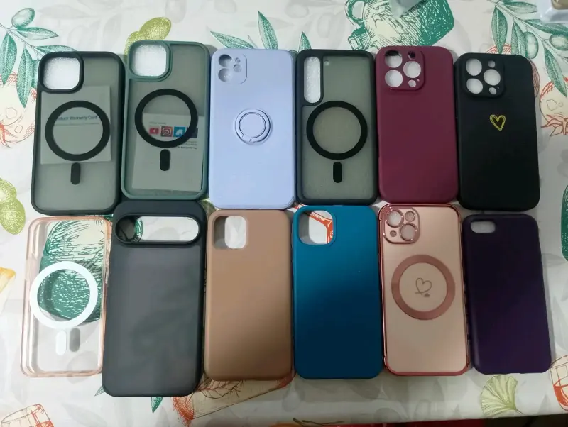 Set de carcasas para iPhone de varios colores - 1