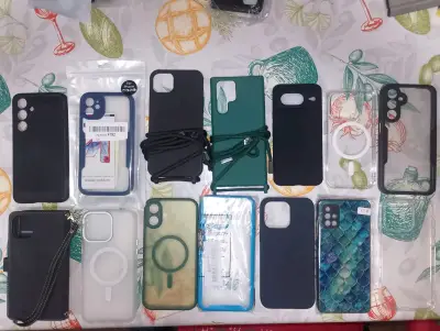 Set de carcasas para iPhone de varios colores - miniatura 3