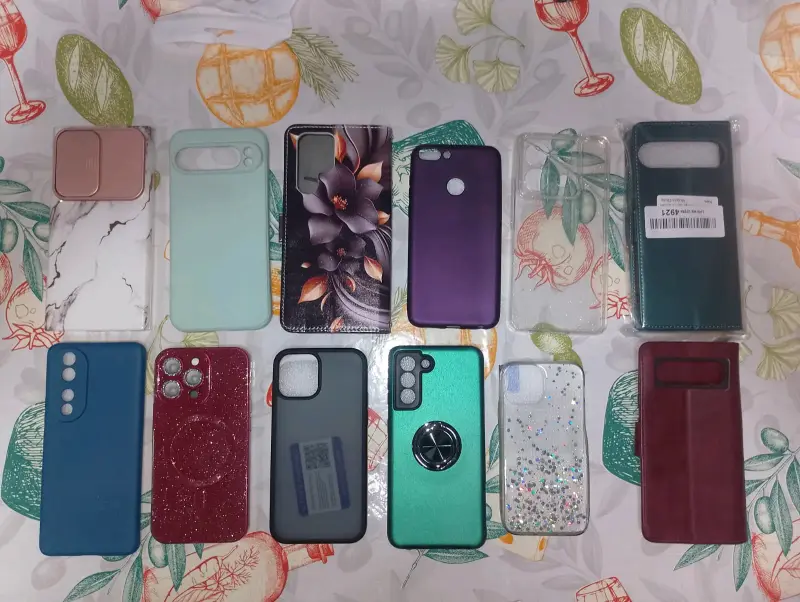Set de carcasas para iPhone de varios colores - 5