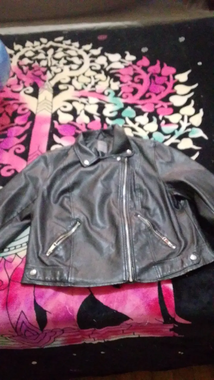 Chaqueta de cuero negra estilo motociclista - 1