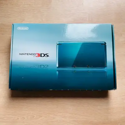 Consola Nintendo 3DS en caja original - miniatura 1