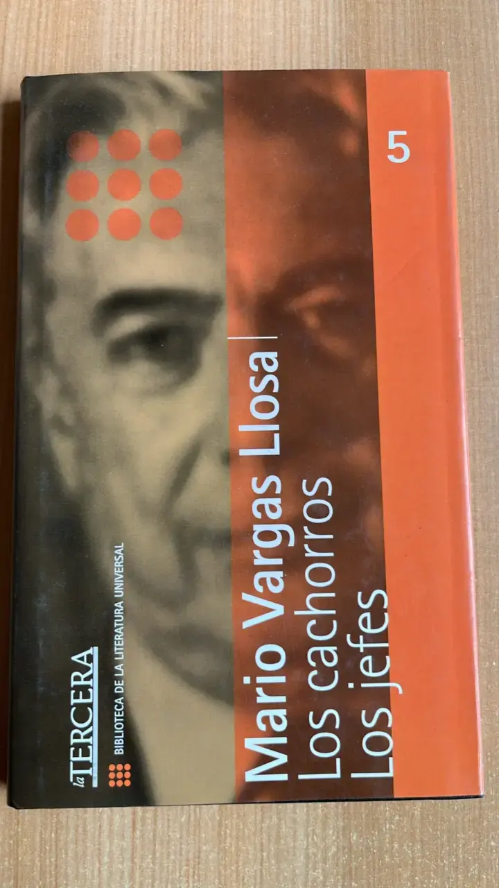 Libro 'Los Cachorros' y 'Los Jefes' de Mario Vargas Llosa - 1