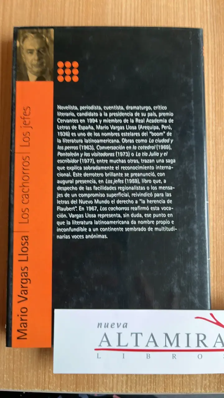 Libro 'Los Cachorros' y 'Los Jefes' de Mario Vargas Llosa - 2