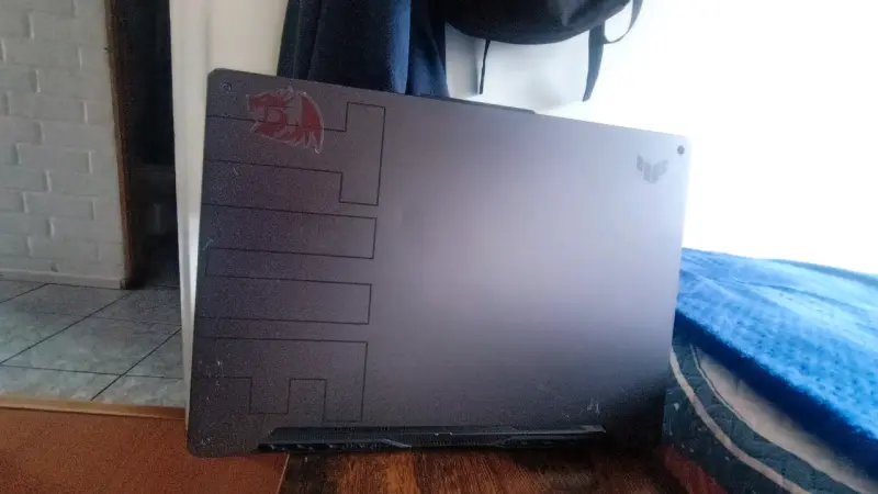 Laptop ASUS modelo FA506QM en buen estado - 2