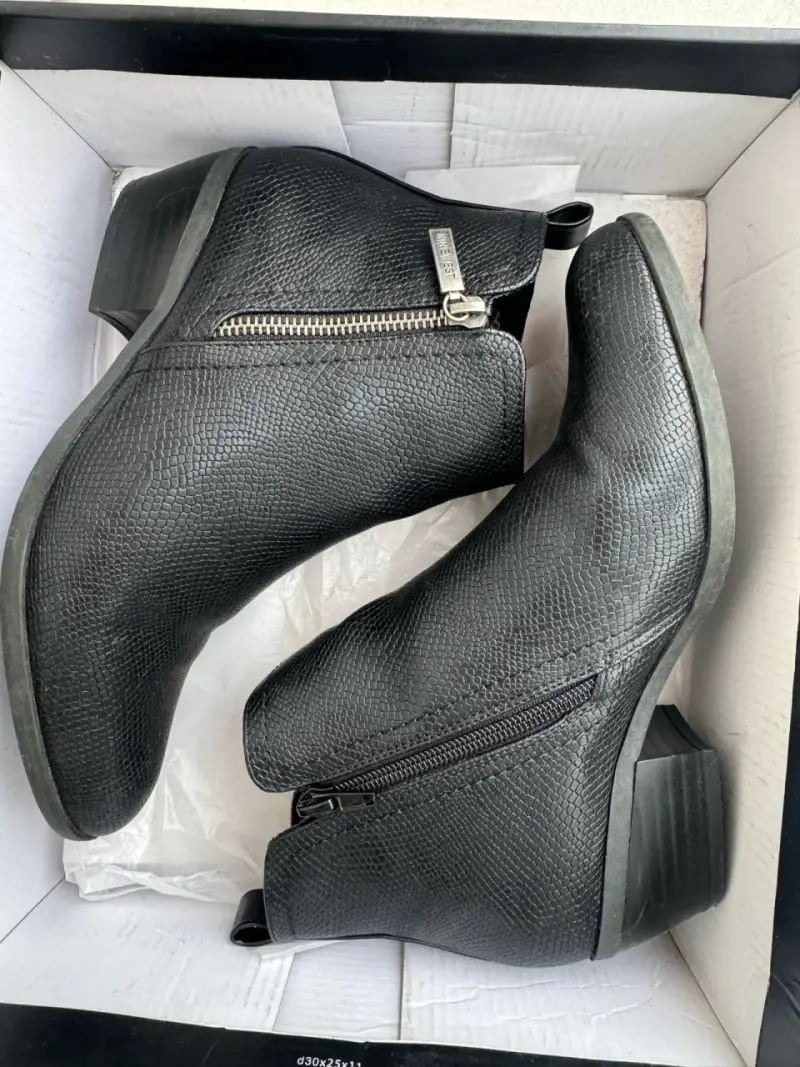 Botines de cuero negro Nine West - 5