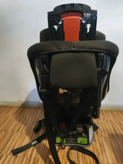 Silla de auto Britax Boulevard negra usada - miniatura 4