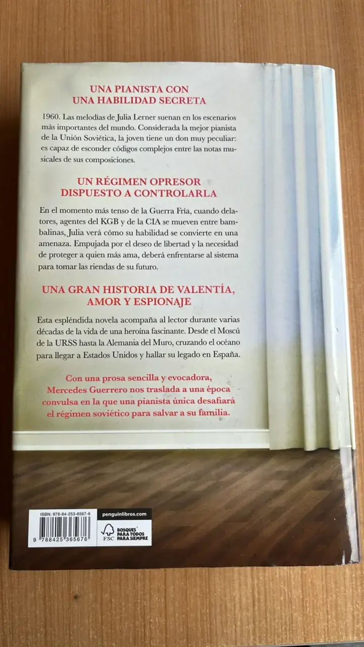 Libro 'La Sinfonía de Julia' de Mercedes Guerrero - 2