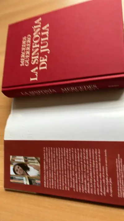 Libro 'La Sinfonía de Julia' de Mercedes Guerrero - miniatura 3