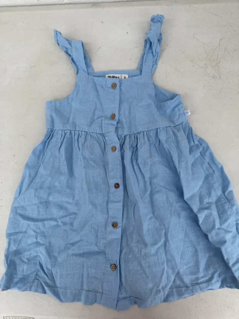 Vestido azul de niña con botones Tribu