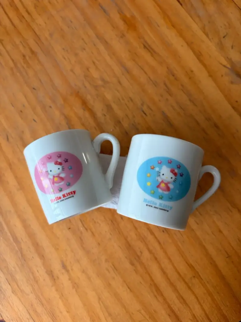 Set de mini tazas de Hello Kitty de cerámica - 1