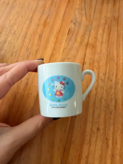 Set de mini tazas de Hello Kitty de cerámica - miniatura 2