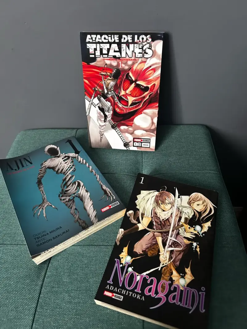 Lote de mangas: Ataque de los Titanes, Ajin y Noragami