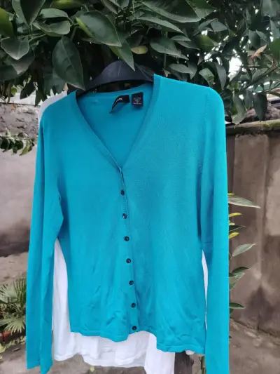 Cardigan turquesa de mujer con botones - miniatura 1
