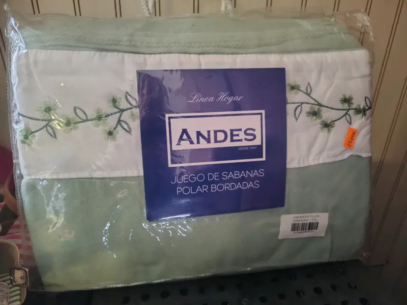 Juego de sábanas polar bordadas Andes