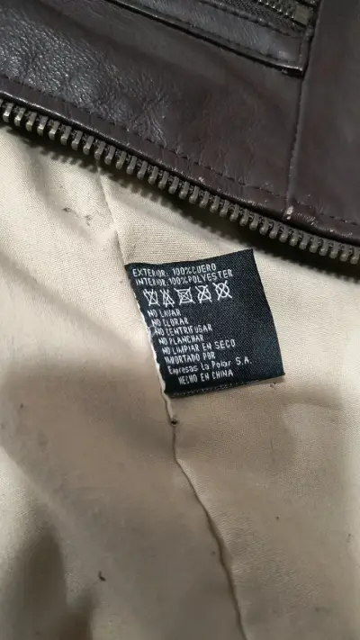 Chaqueta de cuero marrón con rayas blancas - miniatura 2