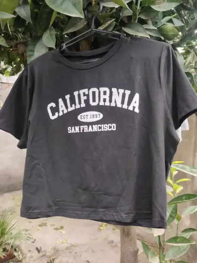 Polera crop negra California San Francisco - miniatura 1