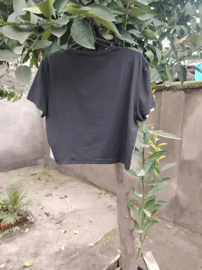 Polera crop negra California San Francisco - miniatura 2