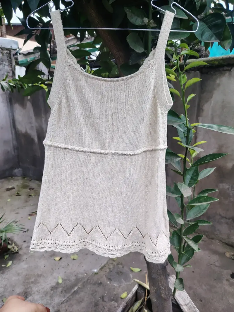 Polera de punto beige para mujer - 1