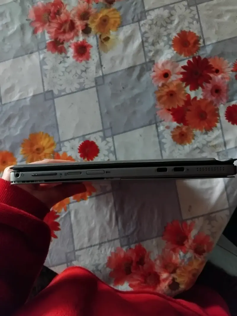 Dell latitude 7210 2 en 1 - 4