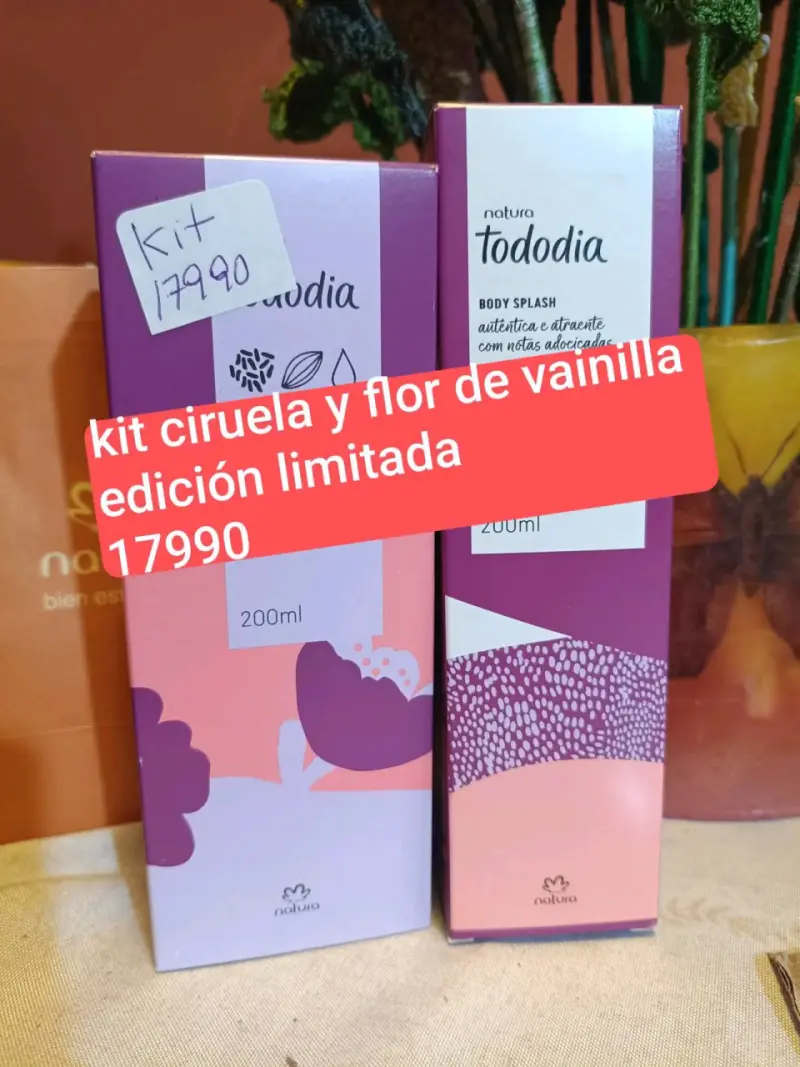 Kit Natura Tododia Ciruela y Flor de Vainilla