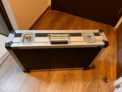 Pedalera de efectos Boss GT-100 con estuche - miniatura 5