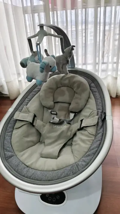 Silla mecedora para bebé Voyage Bluetooth - miniatura 2