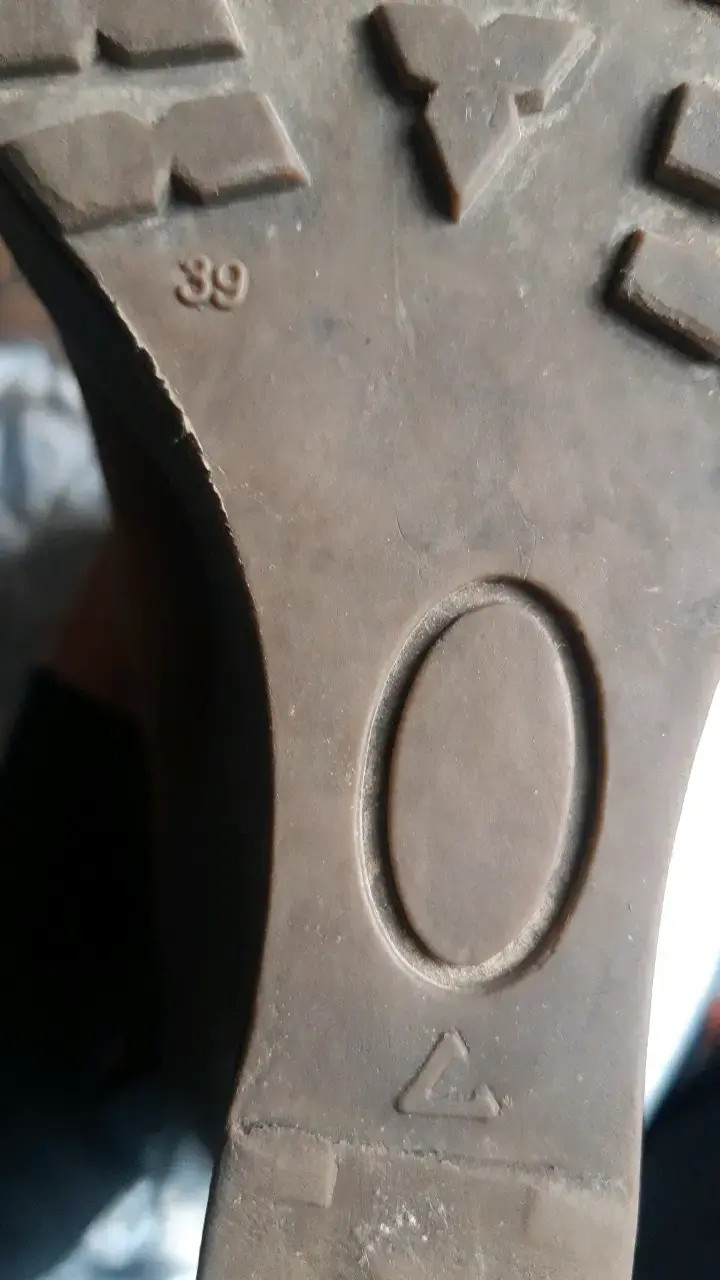 Botines de gamuza marrón con forro cálido - 3