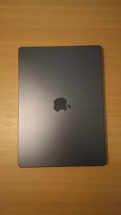 MacBook Pro 14" - M4, 16GB, 512 SSD - miniatura 1