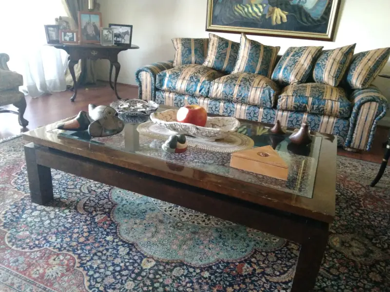 Mesa de centro de madera y vidrio estilo rústico - 2