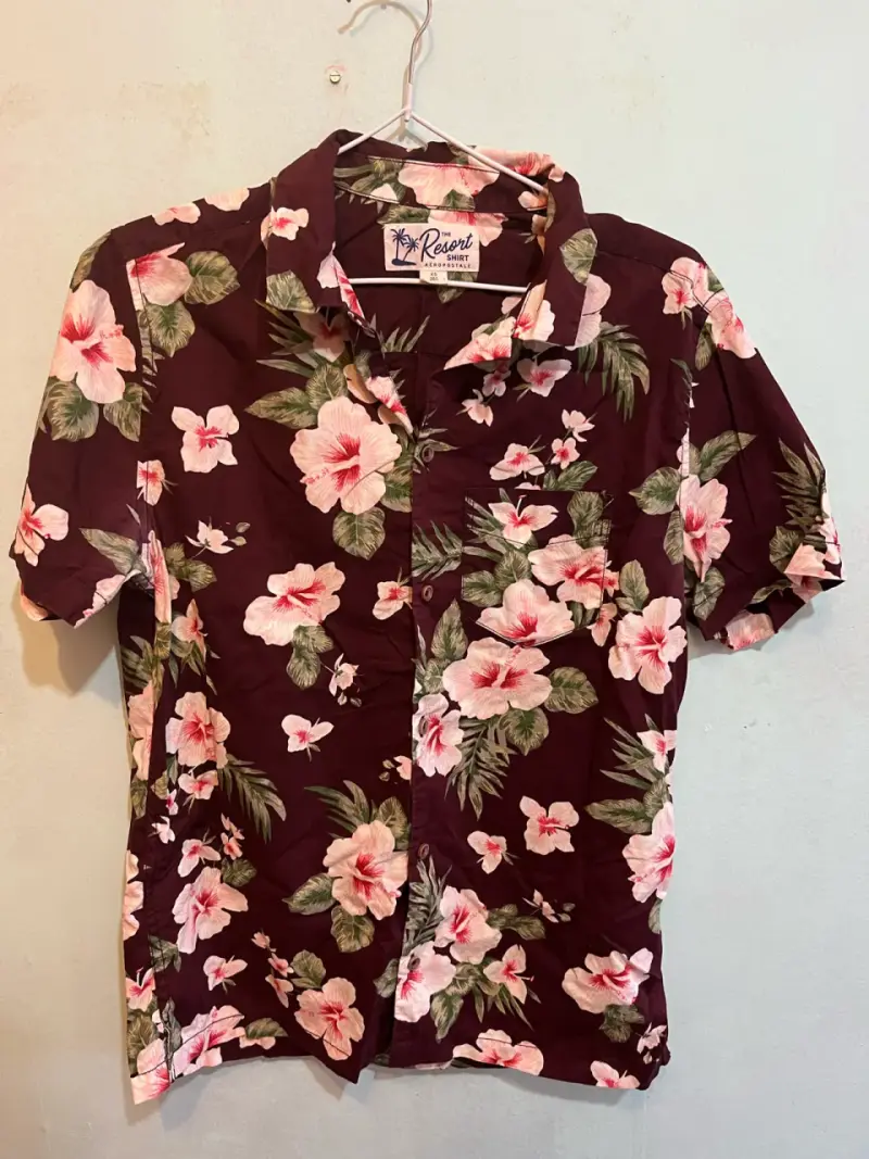 Camisa hawaiana floral para hombre aeropostal