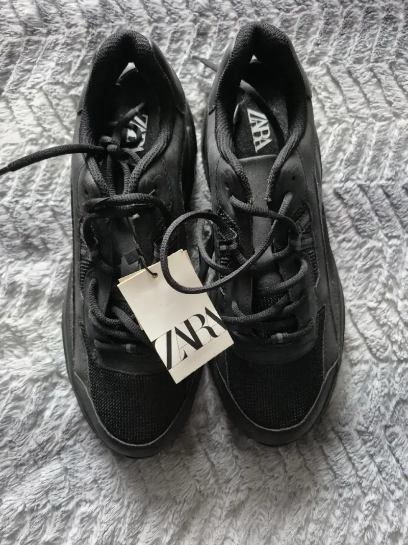 Zapatillas negras de moda Zara para hombre - 1
