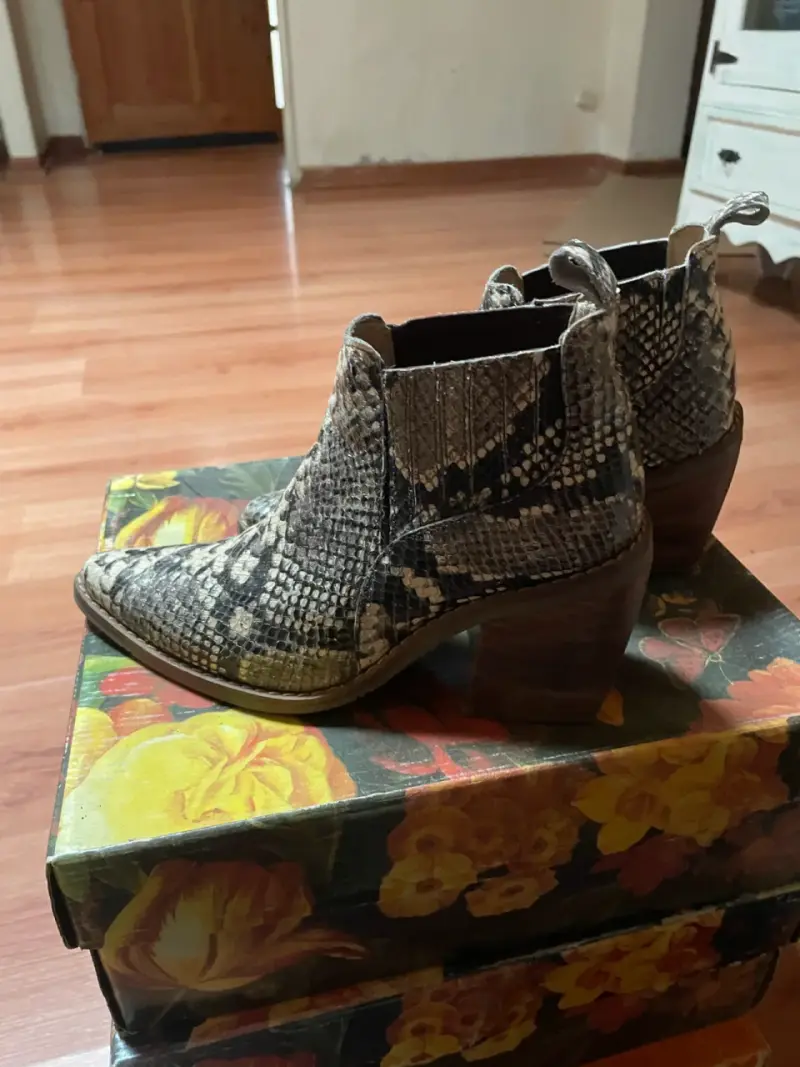 Botines de cuero estilo serpiente para mujer - 5