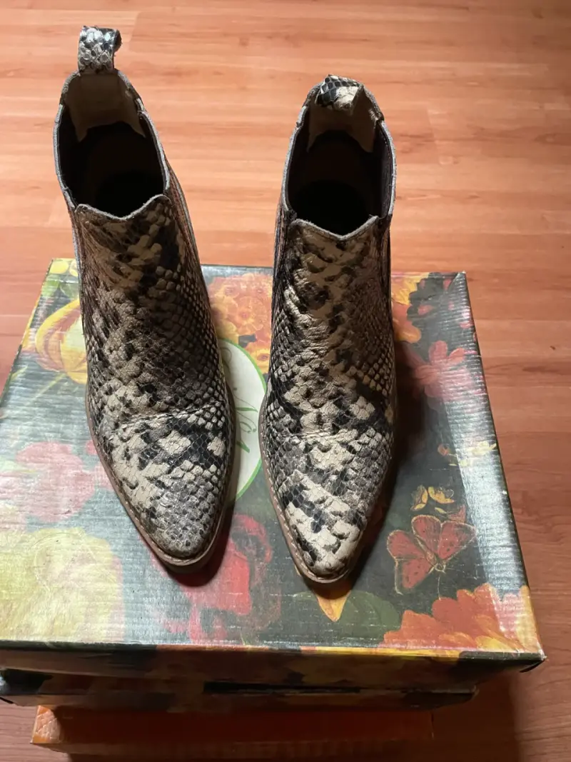 Botines de cuero estilo serpiente para mujer - 6