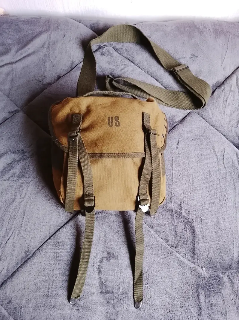 Bolso militar m-1961 buttpack (reproducción) - 1