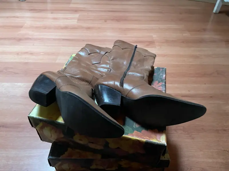 Botas vaqueras de cuero marrón para mujer - 3