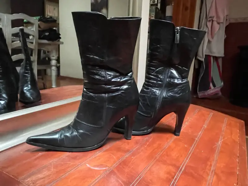 Botas de cuero negras con tacón alto - 3
