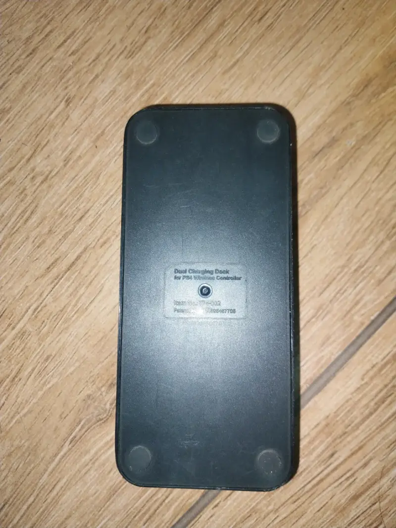 Cargador dual para controles de consola - 3