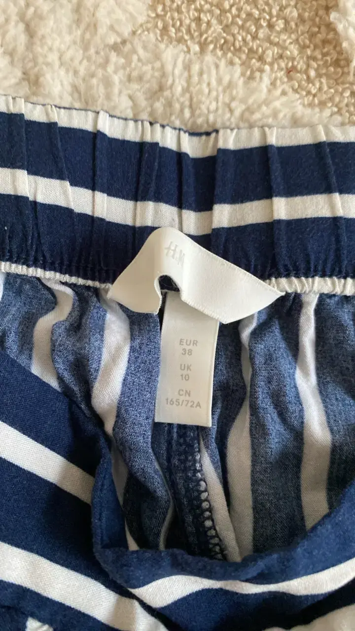 Shorts a rayas azul y blanco H&M - 2