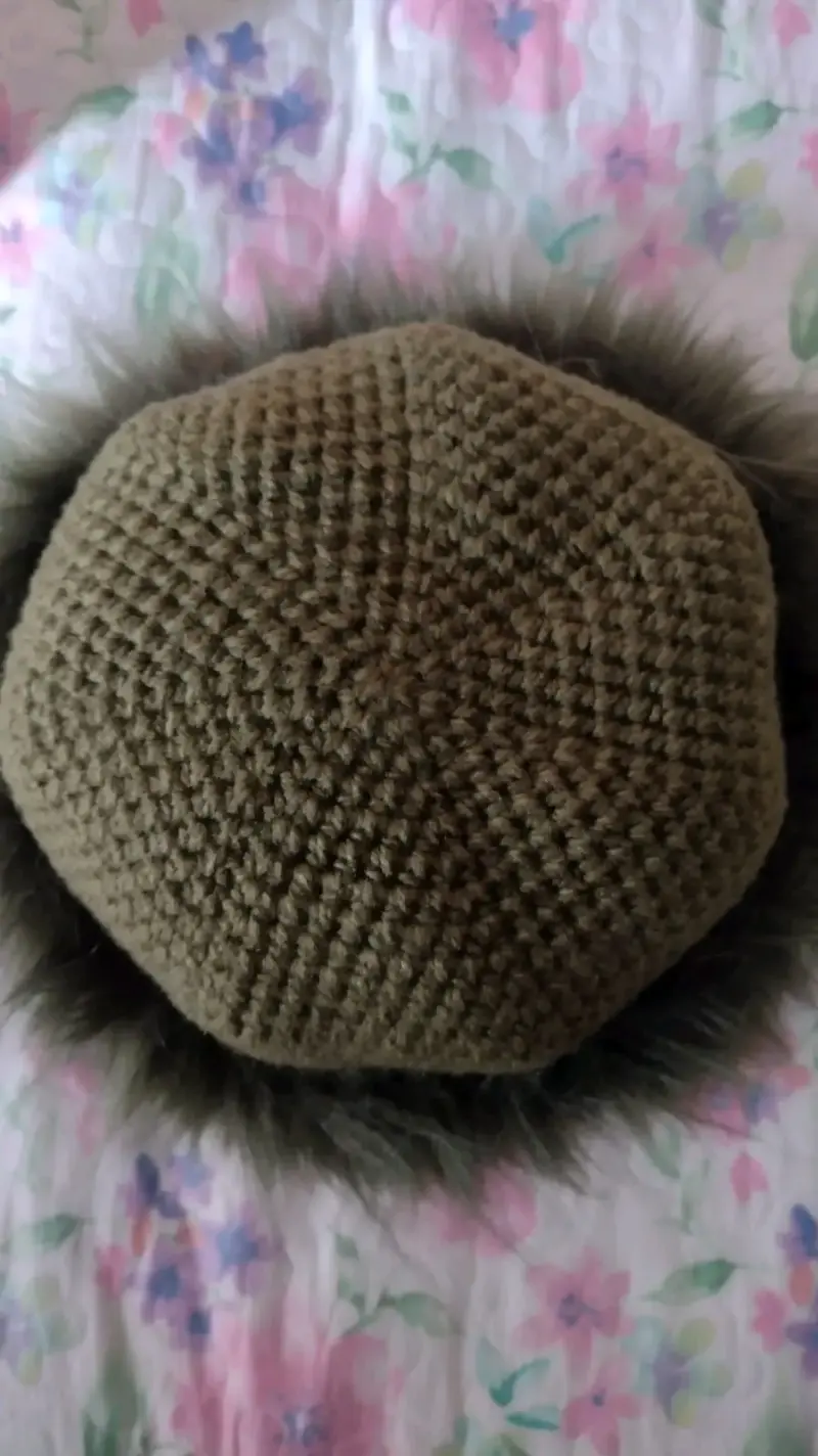 Gorro crochet verde oliva - 5