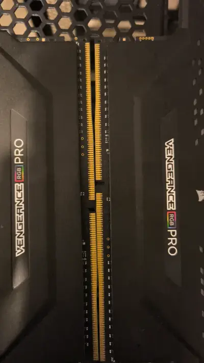 Memoria RAM Corsair Vengeance RGB Pro16GB 3200 Mhz - miniatura 2