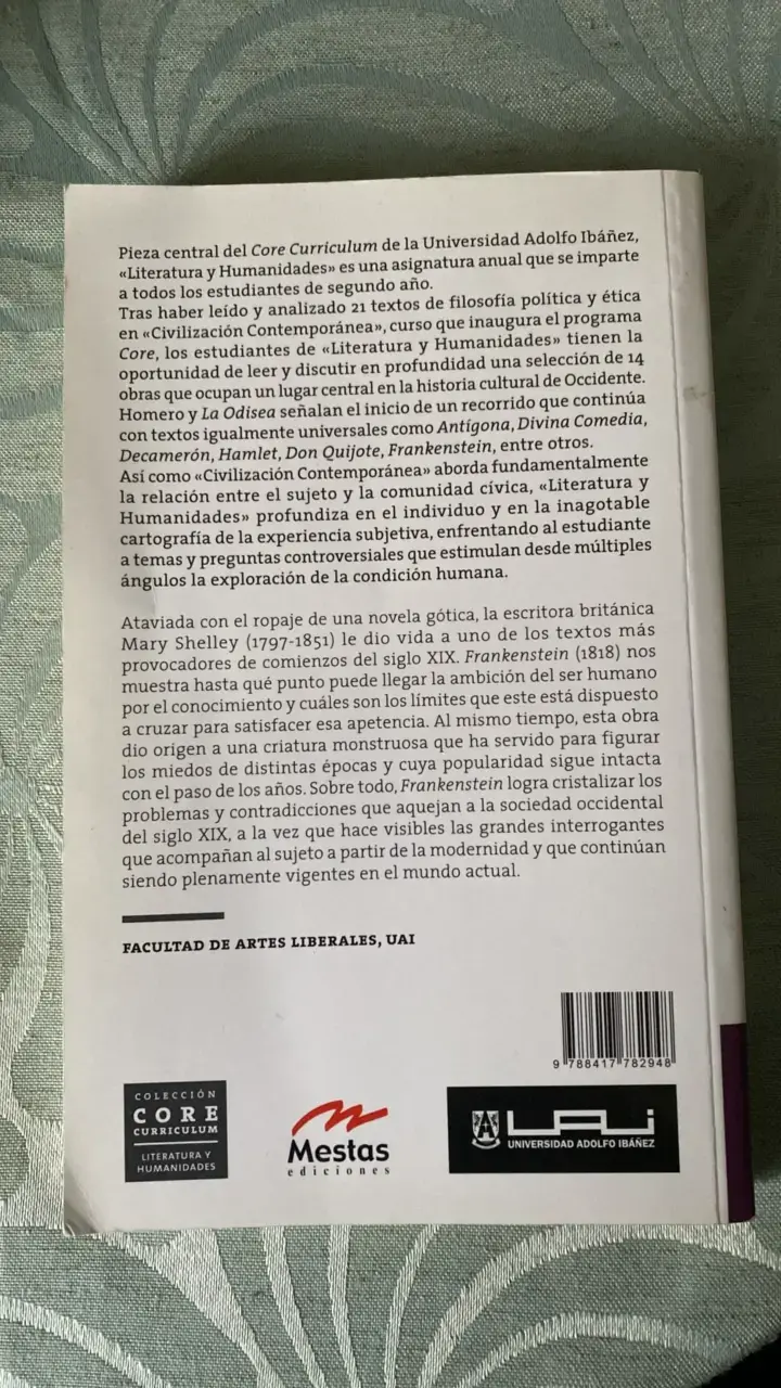 Libro Frankenstein de Mary Shelley - Edición Universidad Adolfo Ibáñez - 2